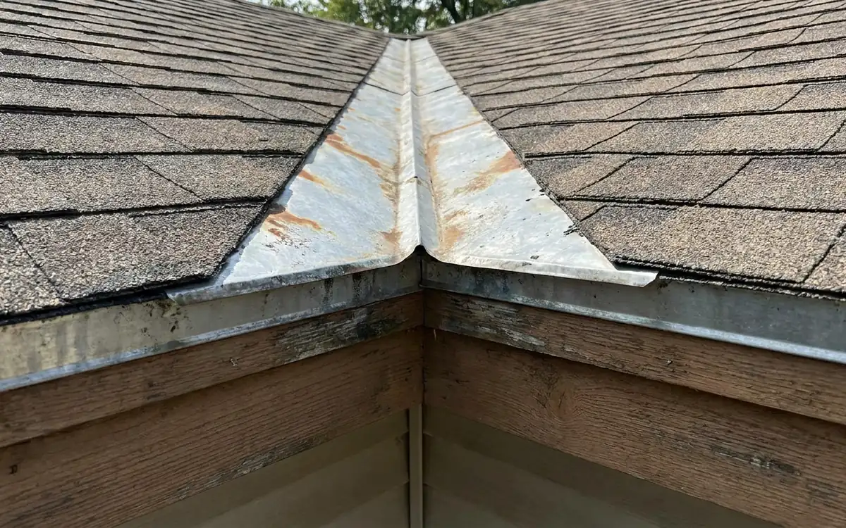 Visible shingles flashing and roof edge details